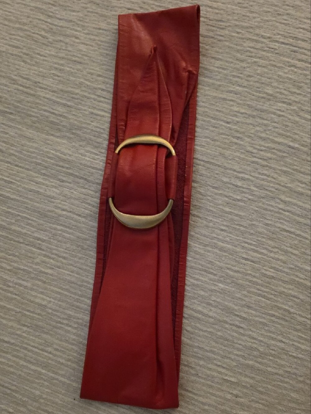 Women's Vintage 1980's Red Leather Waist Belt with Gold Buckle - Picture 3 of 5